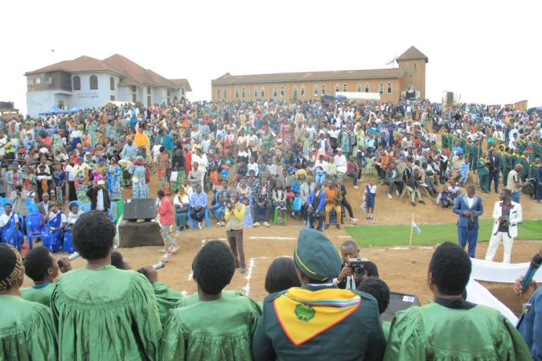 pasteurs-consacres-adventiste-butembo-INSERT-FIDELES